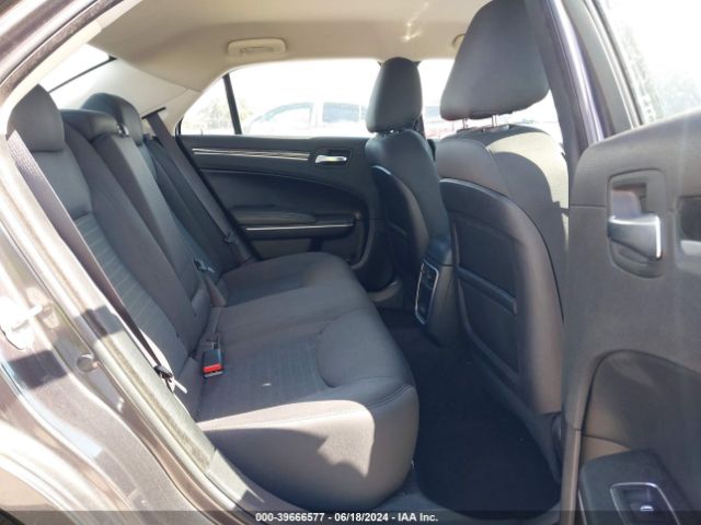 2C3CCAAGXKH602333 Chrysler 300 Touring