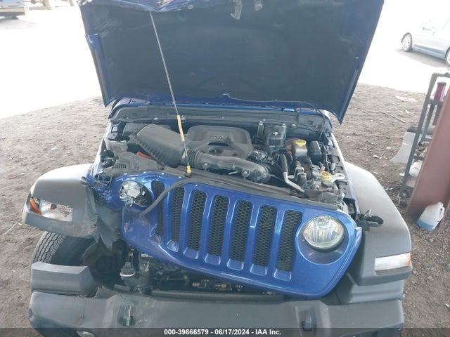 1C4HJXDN8JW241219 Jeep Wrangler Unlimited Sport 4x4