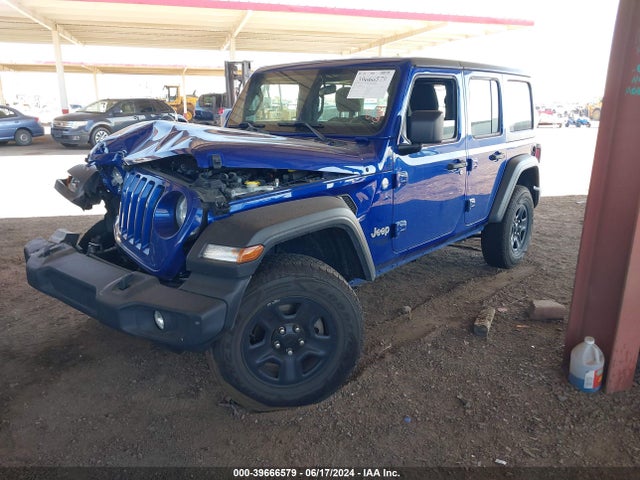 1C4HJXDN8JW241219 Jeep Wrangler Unlimited Sport 4x4
