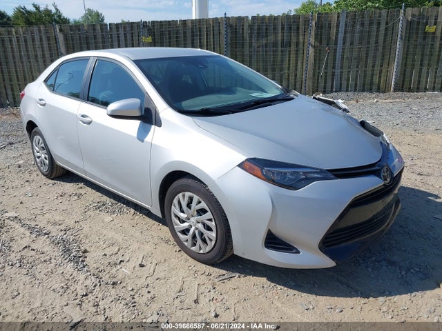 Toyota COROLLA LE 2019 2T1BURHE2KC243111 главное изображение