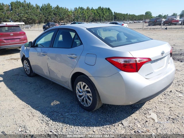 Toyota COROLLA LE 2019 2T1BURHE2KC243111 Image 3
