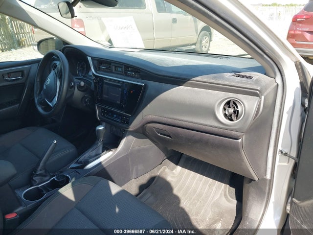 Toyota COROLLA LE 2019 2T1BURHE2KC243111 Image 5