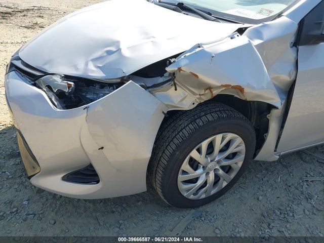 Toyota COROLLA LE 2019 2T1BURHE2KC243111 Image 6