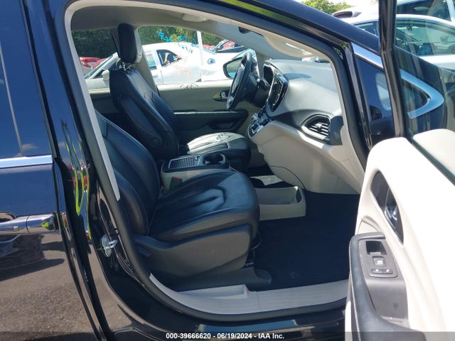 2C4RC1BG9NR142018 Chrysler Pacifica Touring L