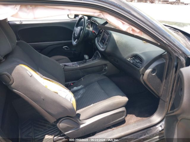 2C3CDZAG3KH529317 Dodge Challenger Sxt