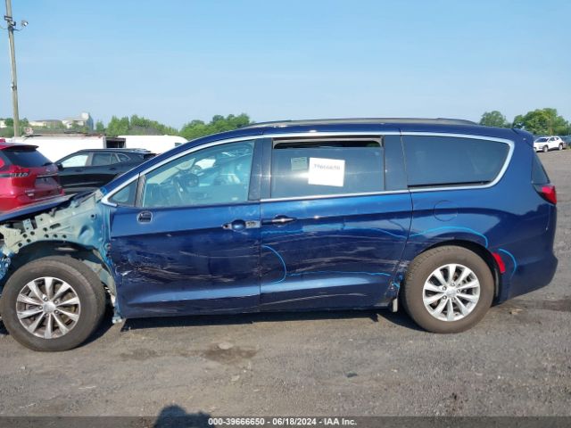 2C4RC1FG5JR112499 Chrysler Pacifica Touring Plus