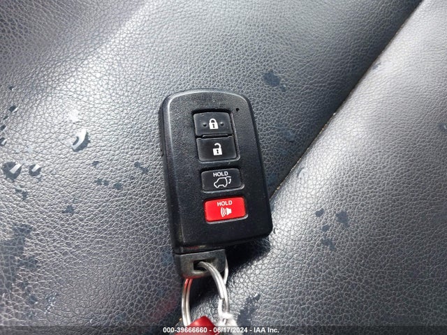 Toyota Rav4 Limited 2015 JTMDFREV6FD168039 Image 11