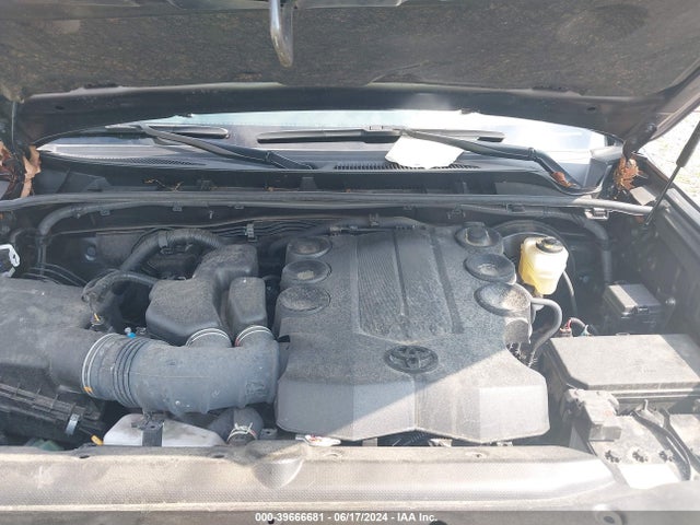 Toyota 4runner Sr5 Premium 2022 JTEFU5JRXN5257939 Image 10