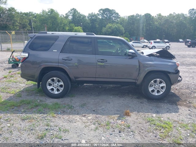 Toyota 4runner Sr5 Premium 2022 JTEFU5JRXN5257939 Image 13