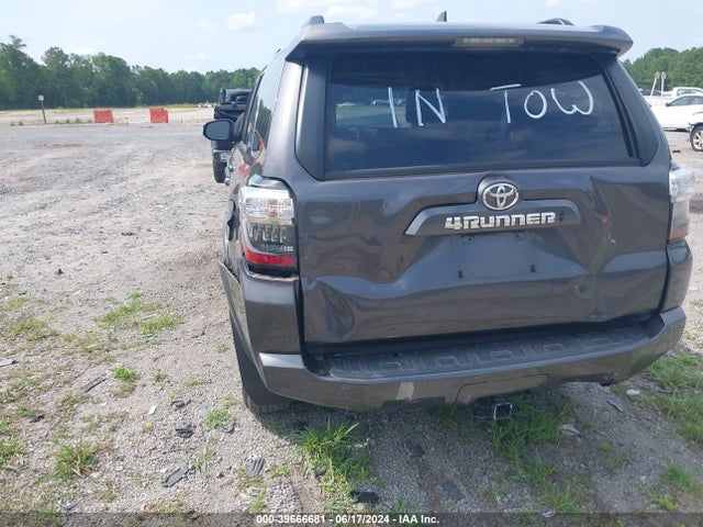 Toyota 4runner Sr5 Premium 2022 JTEFU5JRXN5257939 Image 17