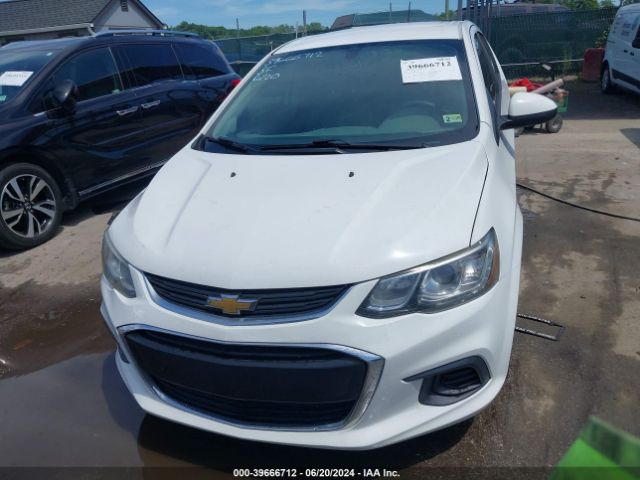 1G1JG6SHXH4166853 Chevrolet Sonic Lt Auto