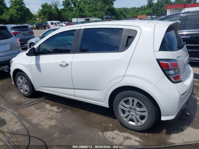1G1JG6SHXH4166853 Chevrolet Sonic Lt Auto