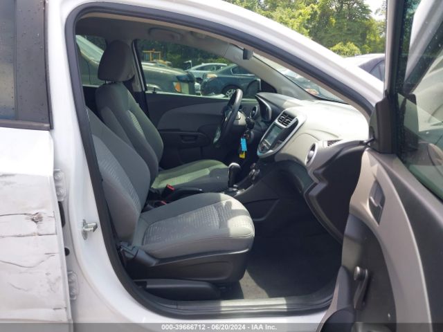 1G1JG6SHXH4166853 Chevrolet Sonic Lt Auto