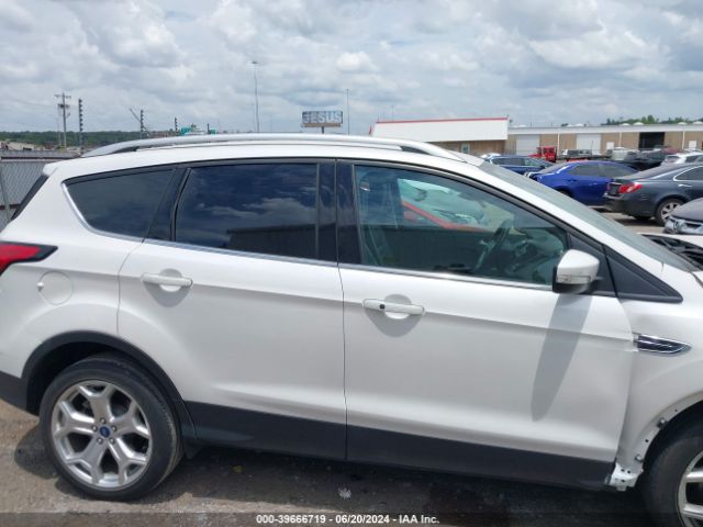 1FMCU0J91KUC29373 Ford Escape Titanium