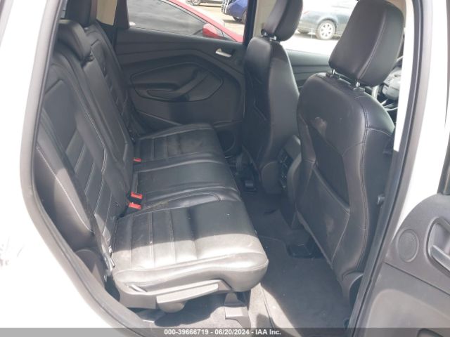 1FMCU0J91KUC29373 Ford Escape Titanium
