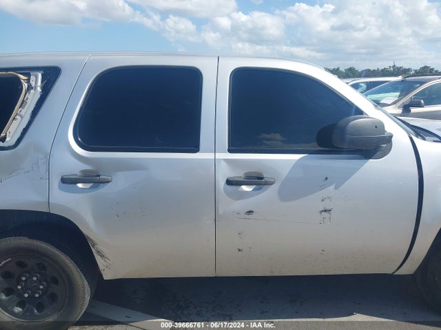 Chevrolet Tahoe Commercial 2014 1GNLC2E09ER225116 Image 12