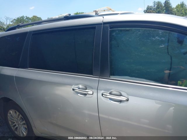 5TDYK3DC8GS722004 Toyota Sienna Xle Premium 8 Passenger