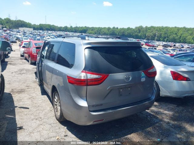 5TDYK3DC8GS722004 Toyota Sienna Xle Premium 8 Passenger