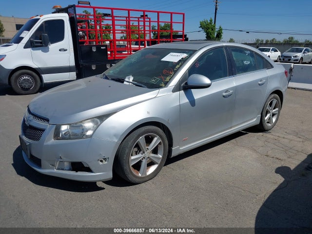 Chevrolet Cruze 2lt Auto 2014 1G1PE5SB9E7262585 Image 2