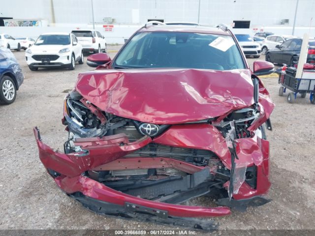2T3RFREV9JW844145 Toyota Rav4 Xle