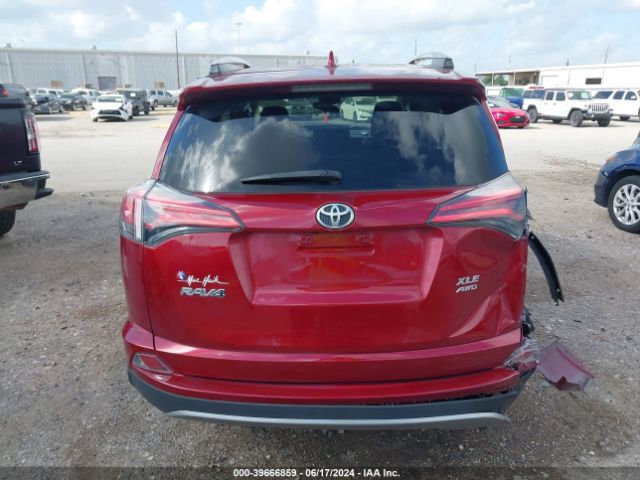 2T3RFREV9JW844145 Toyota Rav4 Xle