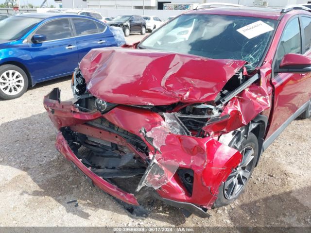 2T3RFREV9JW844145 Toyota Rav4 Xle