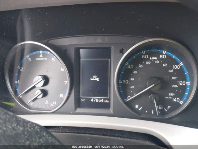 2T3RFREV9JW844145 Toyota Rav4 Xle