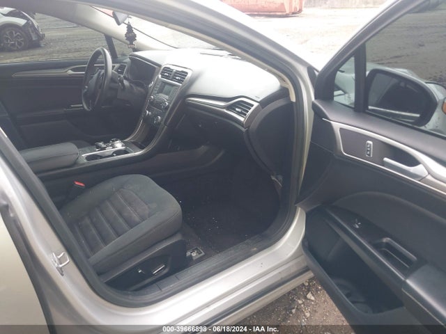 Ford FUSION SE 2017 3FA6P0H71HR231529 Image 5