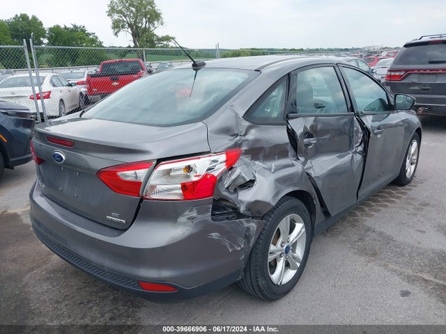 Ford FOCUS SE 2014 1FADP3F27EL161240 Image 4
