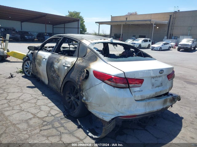 KIA Optima Lx 2017 5XXGT4L30HG140031 Image 3