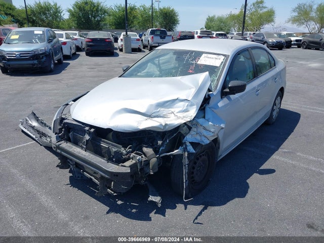 3VW2K7AJ7FM413295 Volkswagen Jetta 2.0l S