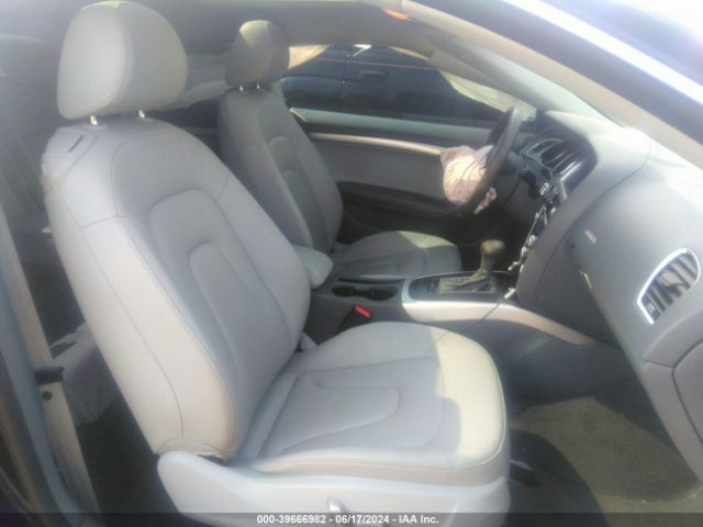 WAUCFAFR0EA031089 Audi A5 2.0t Premium