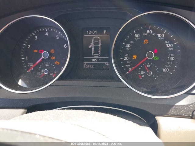 3VWDB7AJ0JM206829 Volkswagen Jetta 1.4t Se/1.4t Wolfsburg Edition