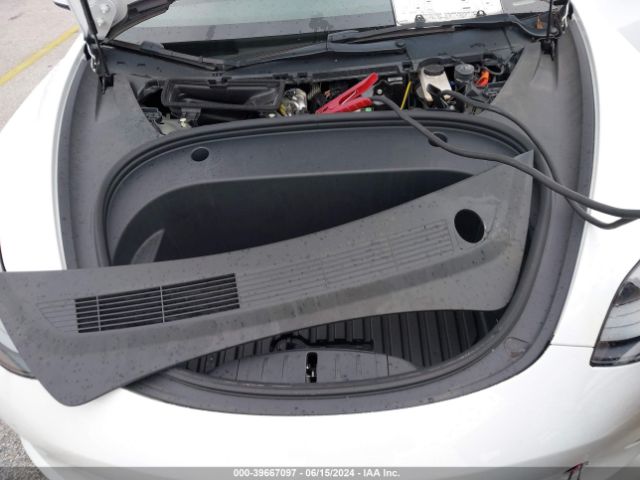 5YJ3E1EAXNF305827 Tesla Model 3 Rear-wheel Drive