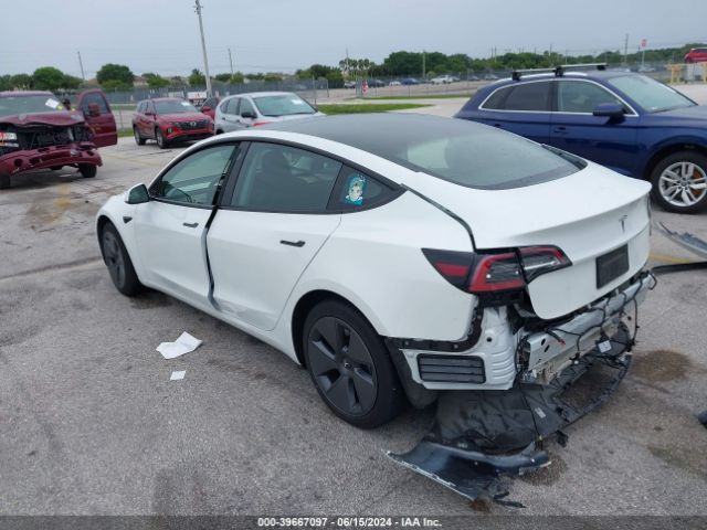 5YJ3E1EAXNF305827 Tesla Model 3 Rear-wheel Drive