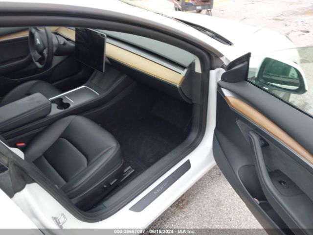5YJ3E1EAXNF305827 Tesla Model 3 Rear-wheel Drive