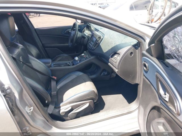 1C3CCCBBXFN746797 Chrysler 200 S