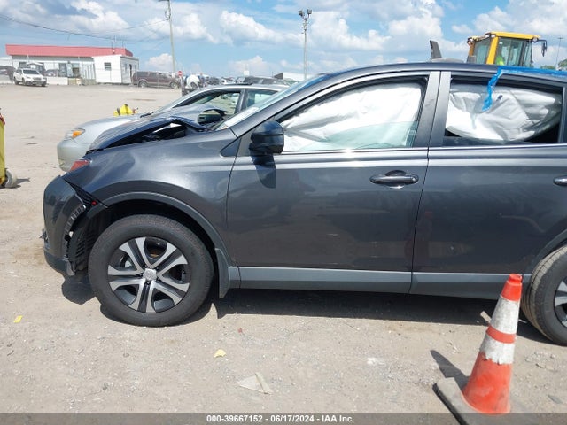 Toyota RAV4 LE 2018 2T3ZFREV9JW507989 Image 14