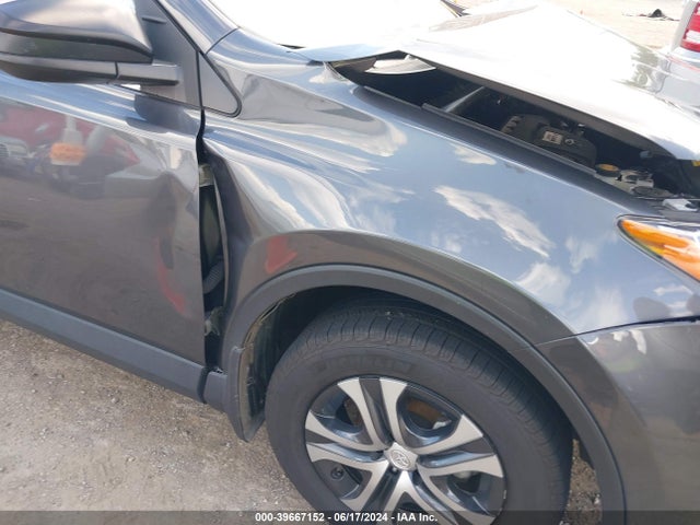 Toyota RAV4 LE 2018 2T3ZFREV9JW507989 Image 17