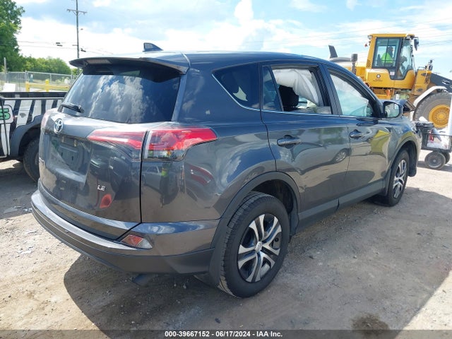 Toyota RAV4 LE 2018 2T3ZFREV9JW507989 Image 4