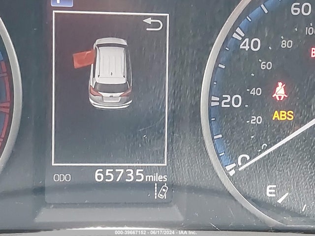 Toyota RAV4 LE 2018 2T3ZFREV9JW507989 Image 7