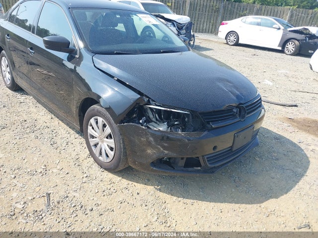 3VW2K7AJ7EM393712 Volkswagen Jetta 2.0l S