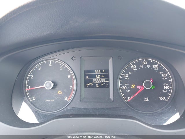 3VW2K7AJ7EM393712 Volkswagen Jetta 2.0l S