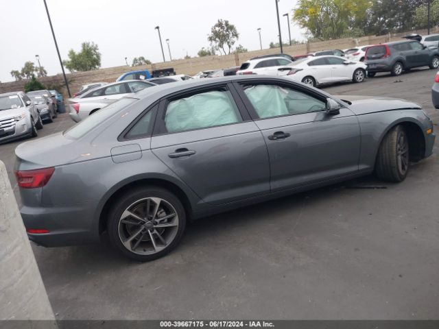 WAUGMAF47KA120715 Audi A4 40 Titanium Premium