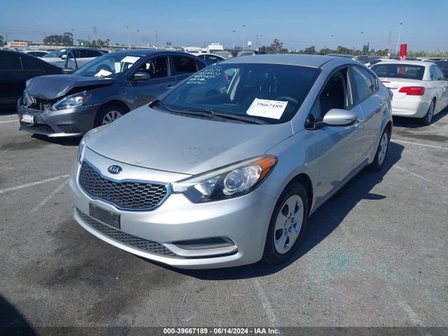 KIA FORTE LX 2016 KNAFK4A62G5610989 Image 2