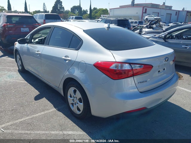 KIA FORTE LX 2016 KNAFK4A62G5610989 Image 3