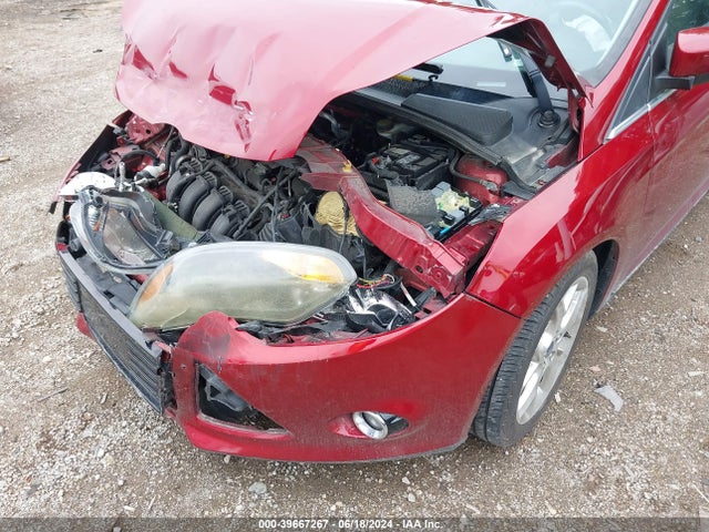 Ford Focus Titanium 2014 1FADP3J22EL267232 Image 17