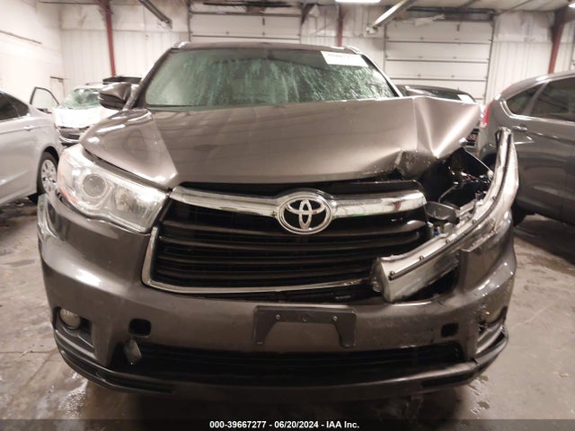 Toyota Highlander Xle V6 2016 5TDJKRFH3GS273330 Image 12