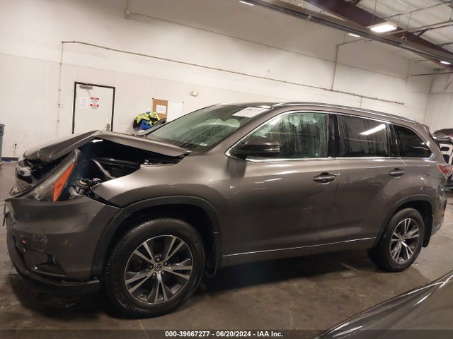 Toyota Highlander Xle V6 2016 5TDJKRFH3GS273330 Image 14
