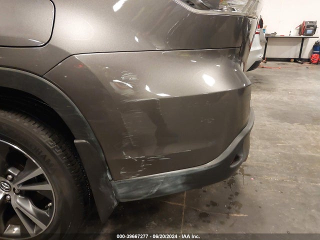 Toyota Highlander Xle V6 2016 5TDJKRFH3GS273330 Image 17